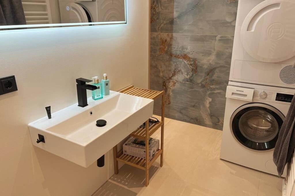 Soul-Apartment Balkon Privatparkplatz 2 Boxspringbetten 55Zoll Tv Wlan Leipzig Extérieur photo